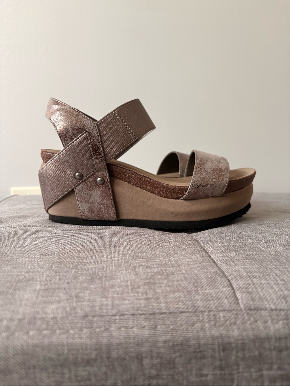Crown Vintage Wedge Sandals